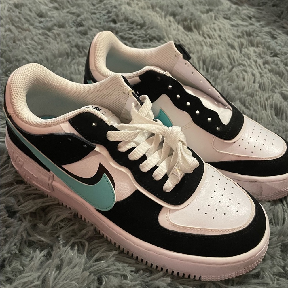 Womens Air Force shadow